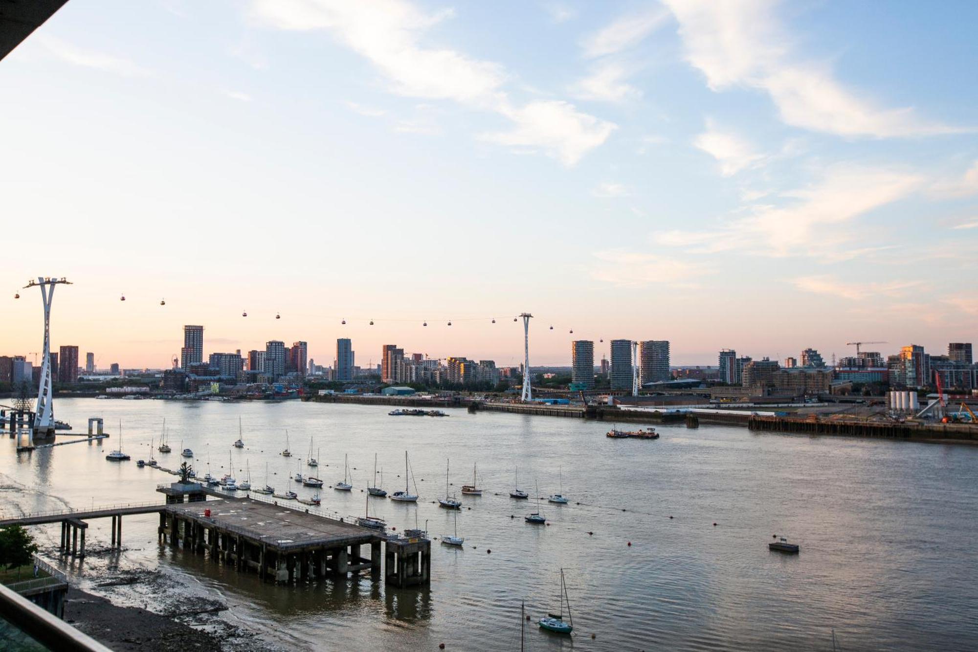 Waterfront- London Greenwich O2 Arena 2 Bed Flat Екстериор снимка