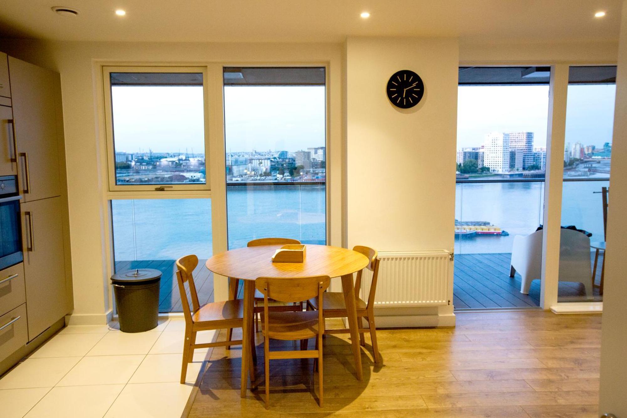 Waterfront- London Greenwich O2 Arena 2 Bed Flat Екстериор снимка